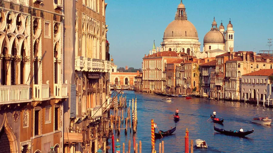 Realty Group LAT arrives in Europe